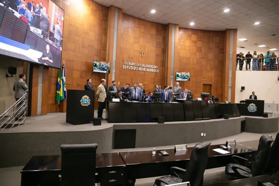 ALMT aprova 28 projetos em sessão pós-eleições e mantém veto ao reajuste de servidores do Judiciário