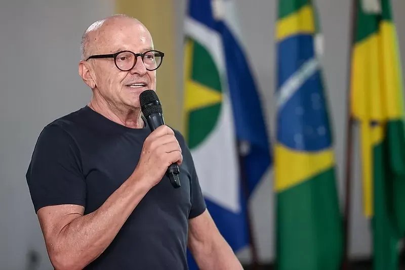 Pivetta solicita exclusão de MT das negociações entre Republicanos e PL sobre apoio a Flávio Bolsonaro
