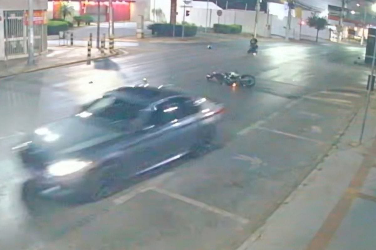 Câmera de segurança registra dois atropelamentos provocados por BMW em Cuiabá; motociclista morre