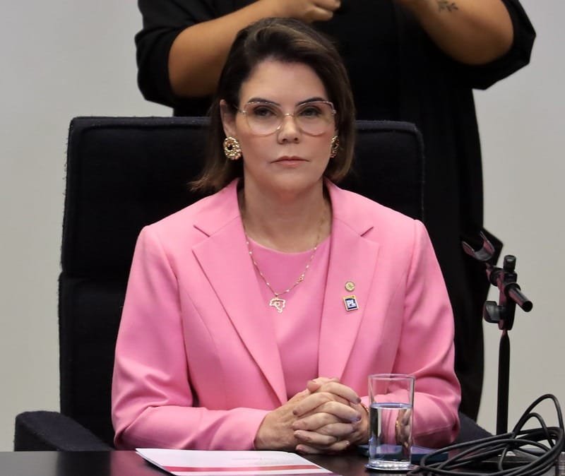 Agosto Lilás: quem ama não ameaça, não controla, não agride