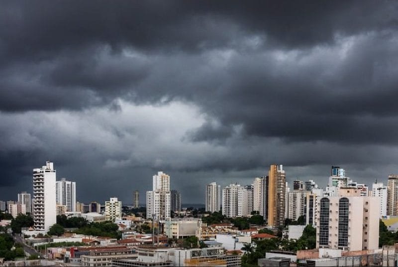 Tempestades devem atingir todos os municípios de Mato Grosso nos próximos dias após onda de calor