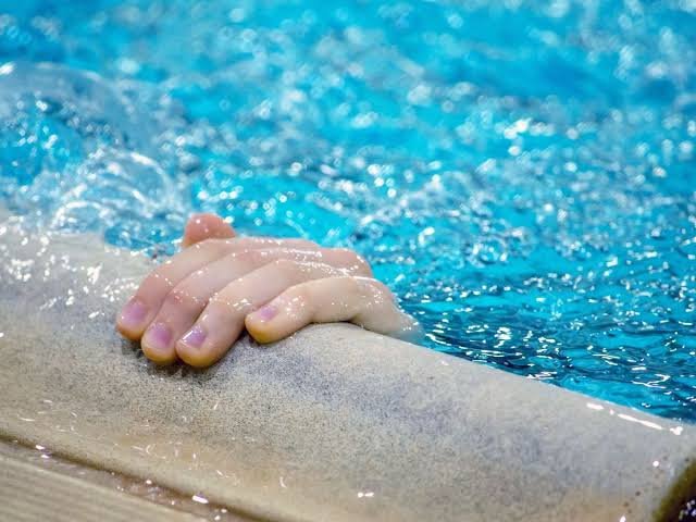 Criança de 1 ano falece afogada em piscina de residência em Cuiabá