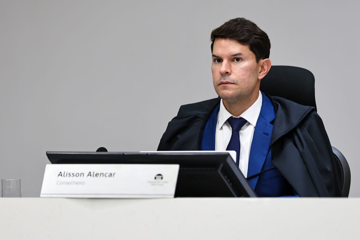 TCE-MT mantém suspensão de licitação de R$ 1,4 milhão para mobiliário escolar em Sapezal