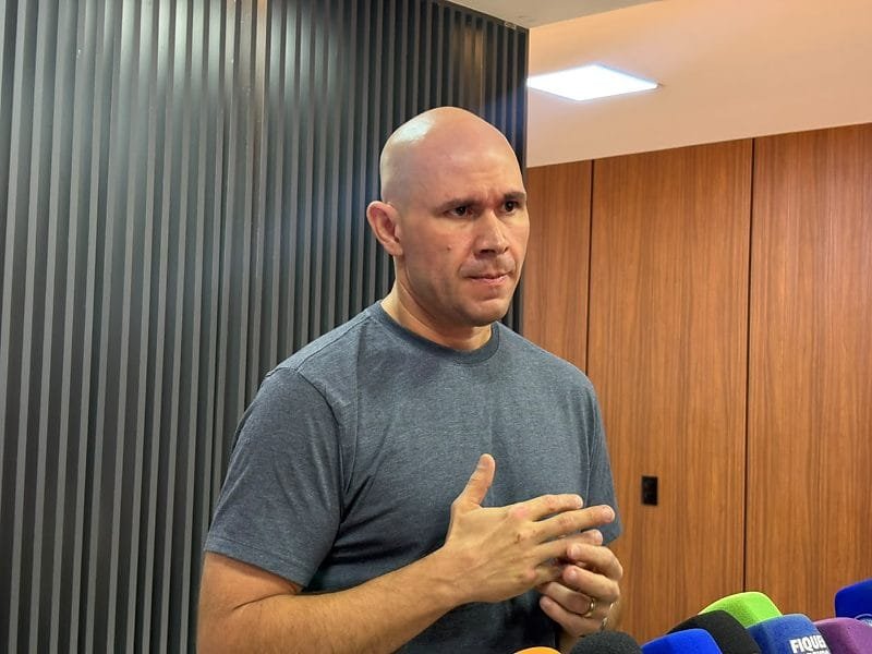 Abilio Brunini defende CNH aos 16 anos e redução da maioridade penal em alinhamento com propostas de Flávio Bolsonaro