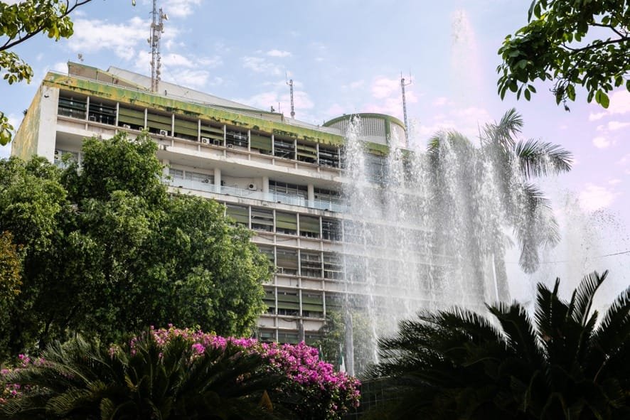 Prefeitura de Cuiabá efetiva pagamento de um terço de férias para 5.462 educadores em julho