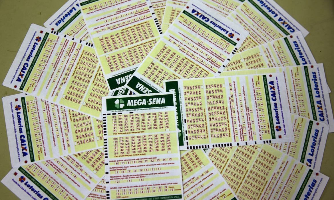 Aposta Simples em Rondonópolis Fatura Prêmio Histórico de R$ 324 Milhões na Mega-Sena