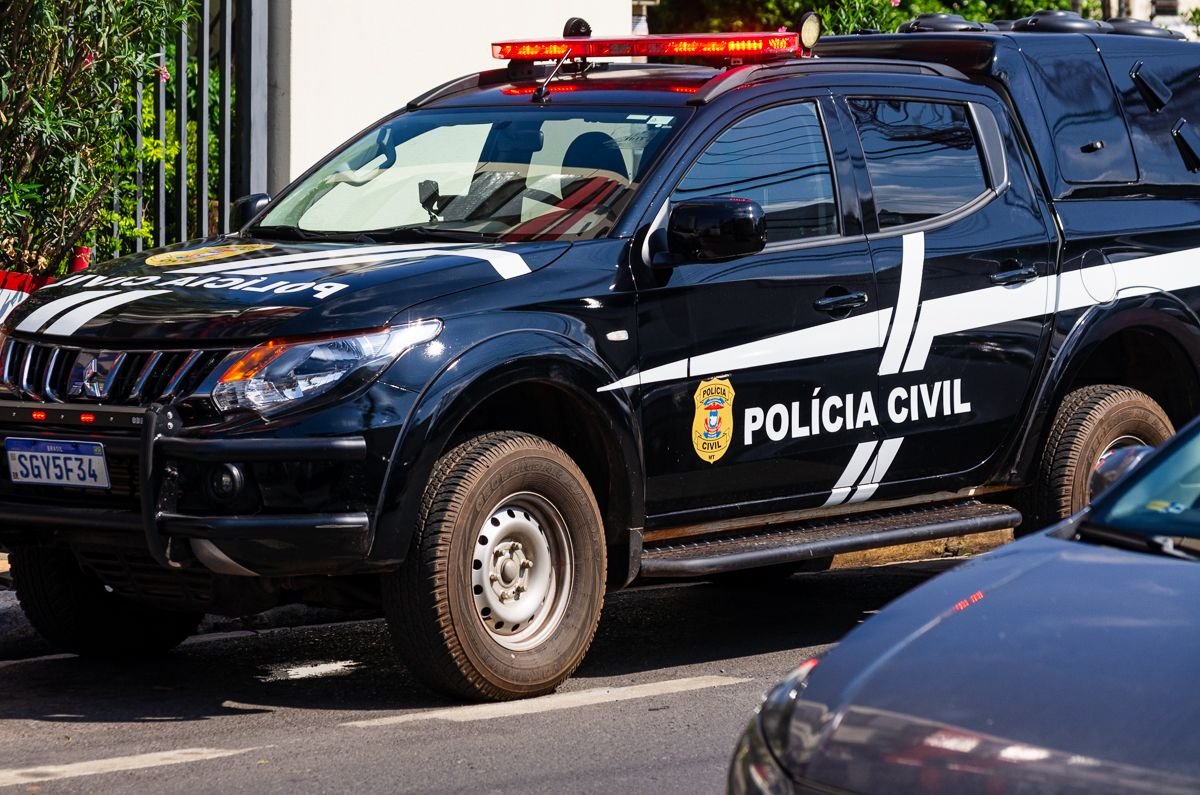 Mulher é presa em Poconé ao procurar delegacia para solicitar medida protetiva