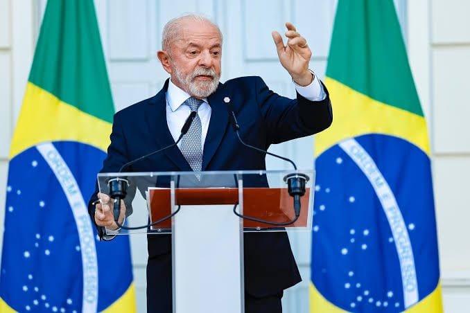 Lula é Reeleito Presidente do Brasil no Segundo Turno com 51,79% dos Votos