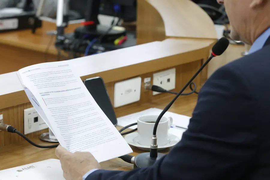 CPI da Saúde suspende atividades durante período eleitoral; ex-secretário depõe em outubro