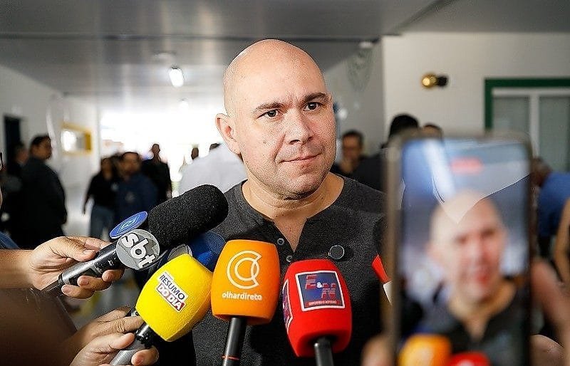 Prefeito de Cuiabá critica influência política de celebridades de esquerda em eleição