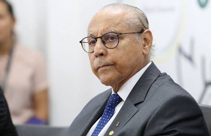 Deputado Júlio Campos afirma estar constrangido com denúncias e aponta agravamento no segundo mandato de Mauro