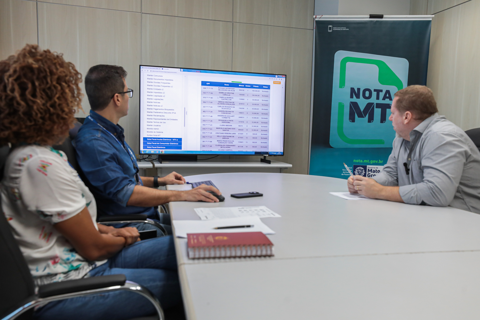 Nota MT premia 1.008 consumidores no sorteio mensal de março; confira o resultado