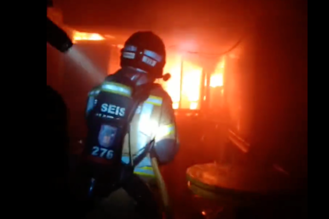 O incêndio em boate que matou mais de 10 pessoas na Espanha