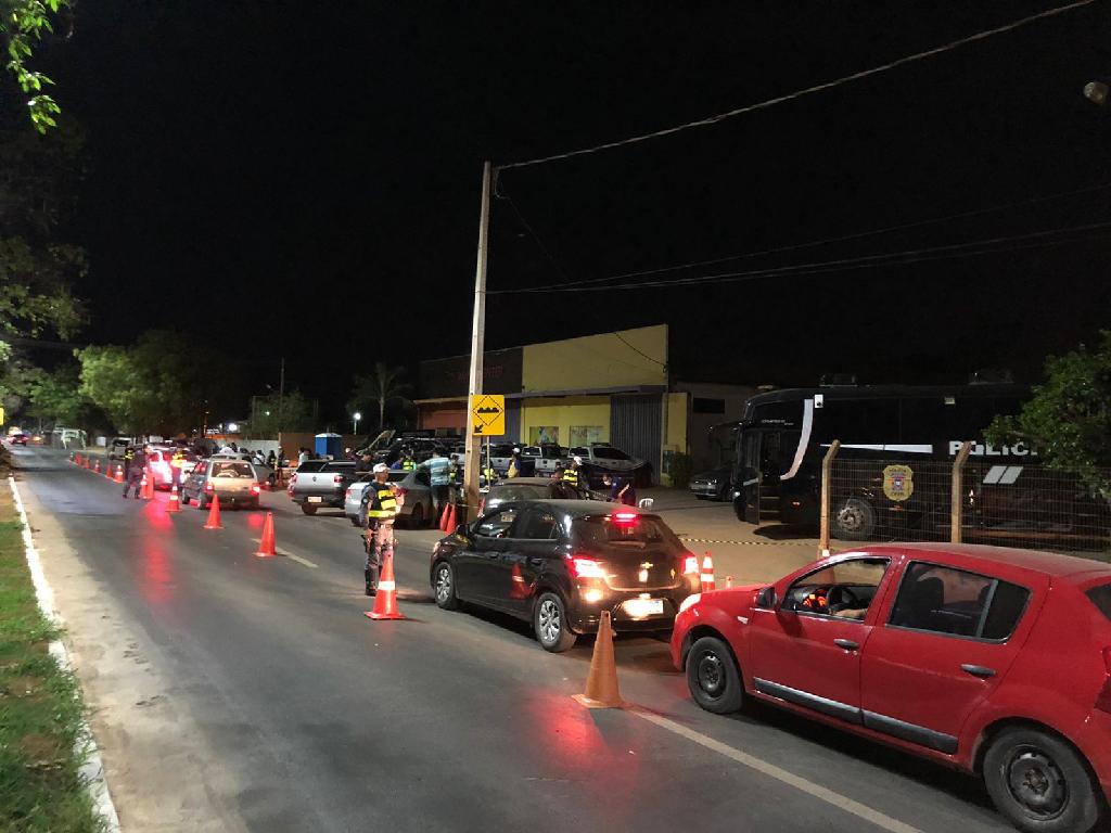 Operação Lei Seca prende 14 pessoas por embriaguez ao volante e recolhe 52 veículos em Cuiabá