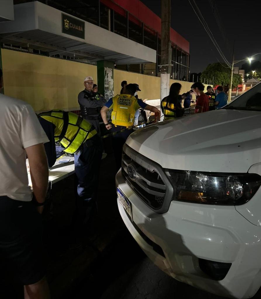 Operação Lei Seca prende 16 pessoas por embriaguez ao volante e remove 51 veículos
