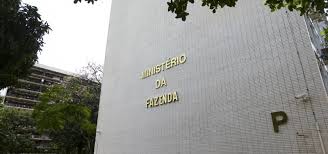 PAC e emendas podem bancar ressarcimento de aposentados, diz Fazenda
