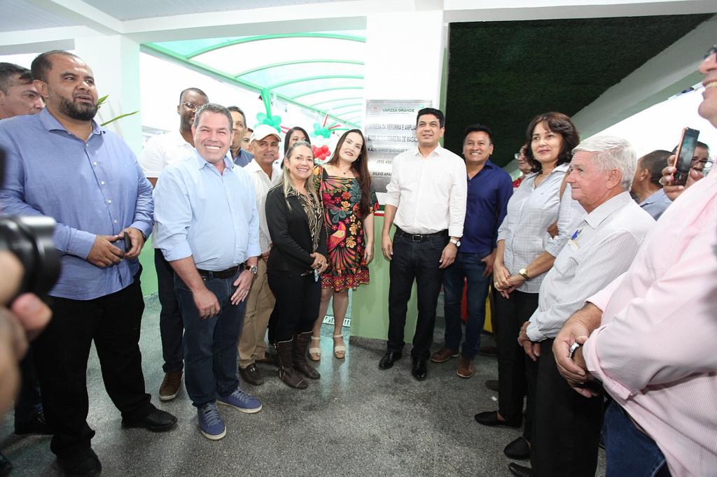Prefeitura de Várzea Grande entrega reforma e ampliação da EMEB 'Alino Ferreira de Magalhães'