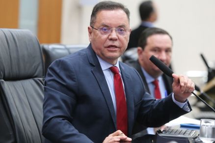 Presidente da Assembleia Legislativa de Mato Grosso acredita que projeto de lei sobre banheiros unissex não será aprovado