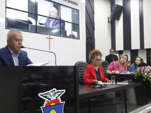 Em sessão solene, Presidente da Câmara de Cuiabá reforça a importância da instalação da Comissão da Mulher