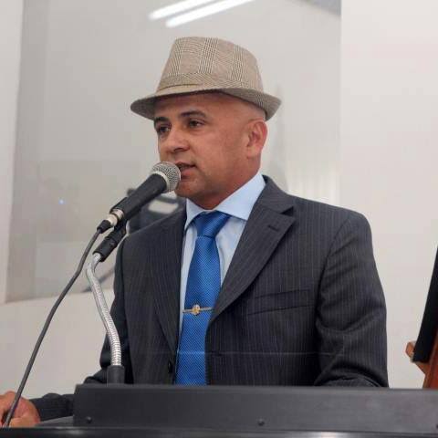 Presidente da Câmara de Várzea Grande reprova ausência do parlamentar e questiona seu comprometimento com a cidade