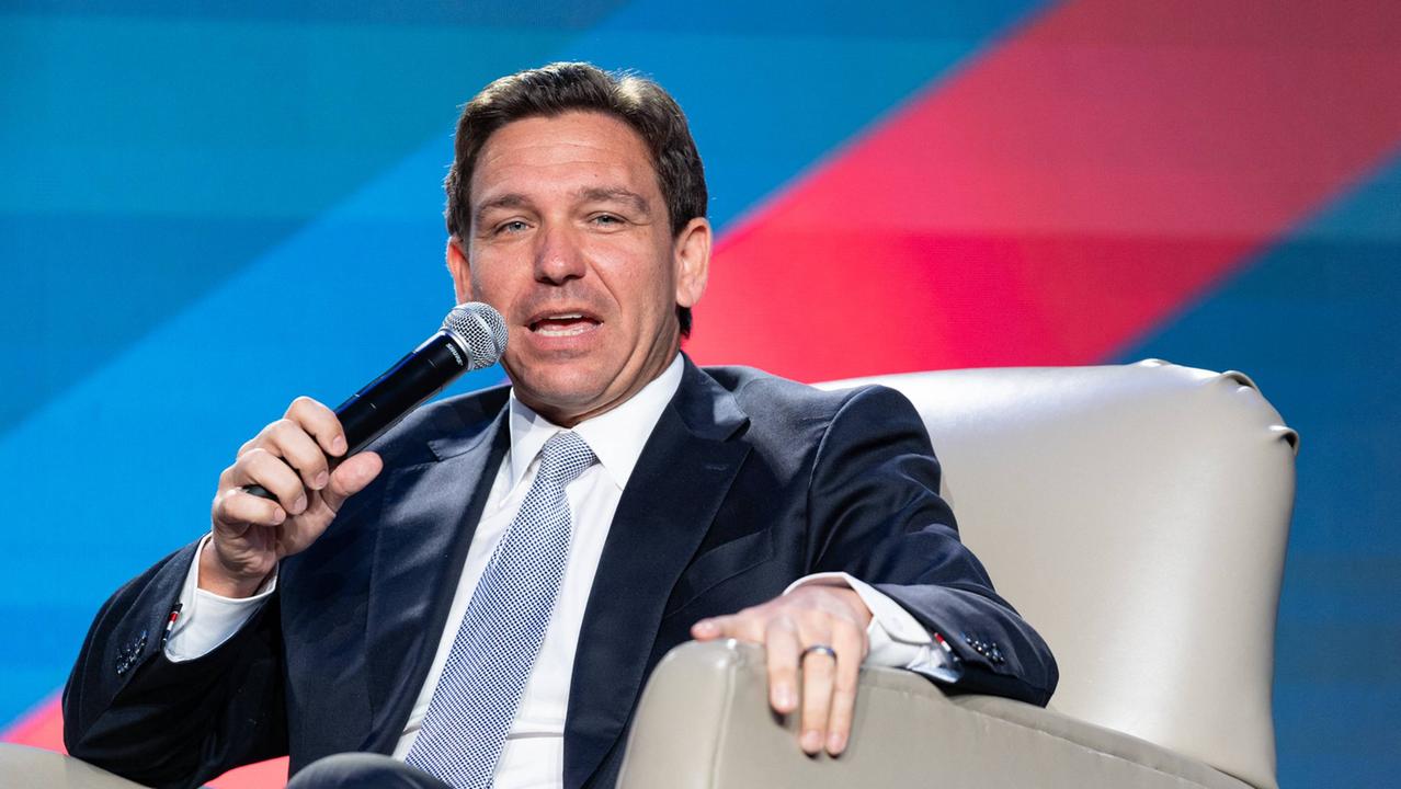 Ron DeSantis, pré-candidato à Casa Branca, diz que brasileiros 'não tem direito de vir para este país'