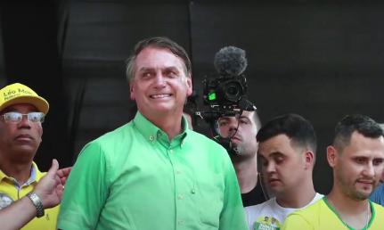 Se eleito, Bolsonaro indicará ministros contra o aborto ao STF