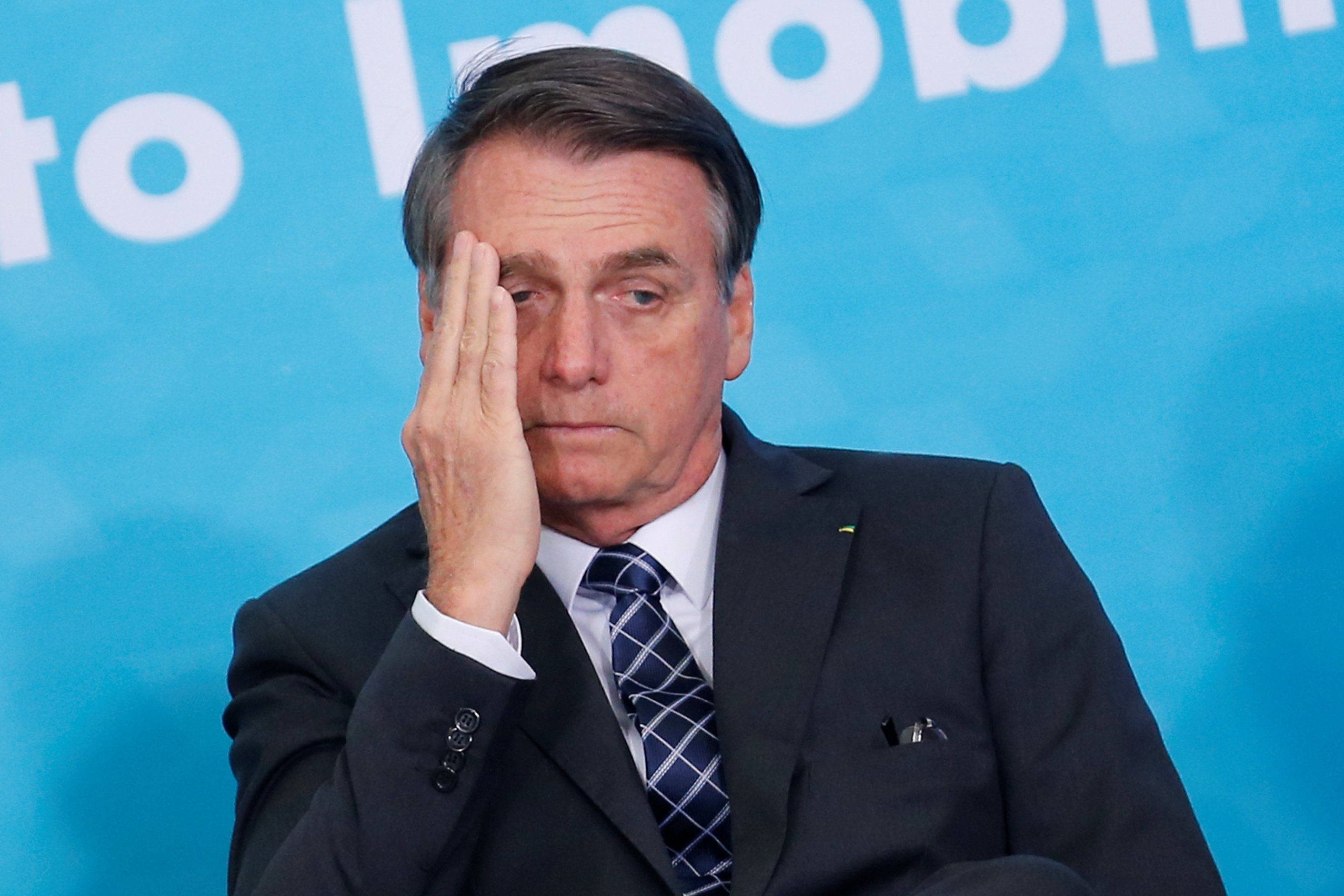 Sem 'bala de prata', comitê racha e aliados temem 'aloprada' de Bolsonaro