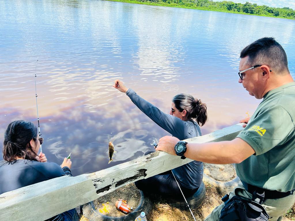Sema-MT orienta pescadores amadores no Pantanal sobre regras e conservação das espécies