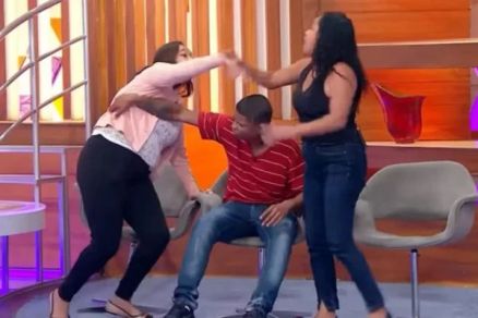 Silvio Santos bate o martelo e tira Casos de Família do ar