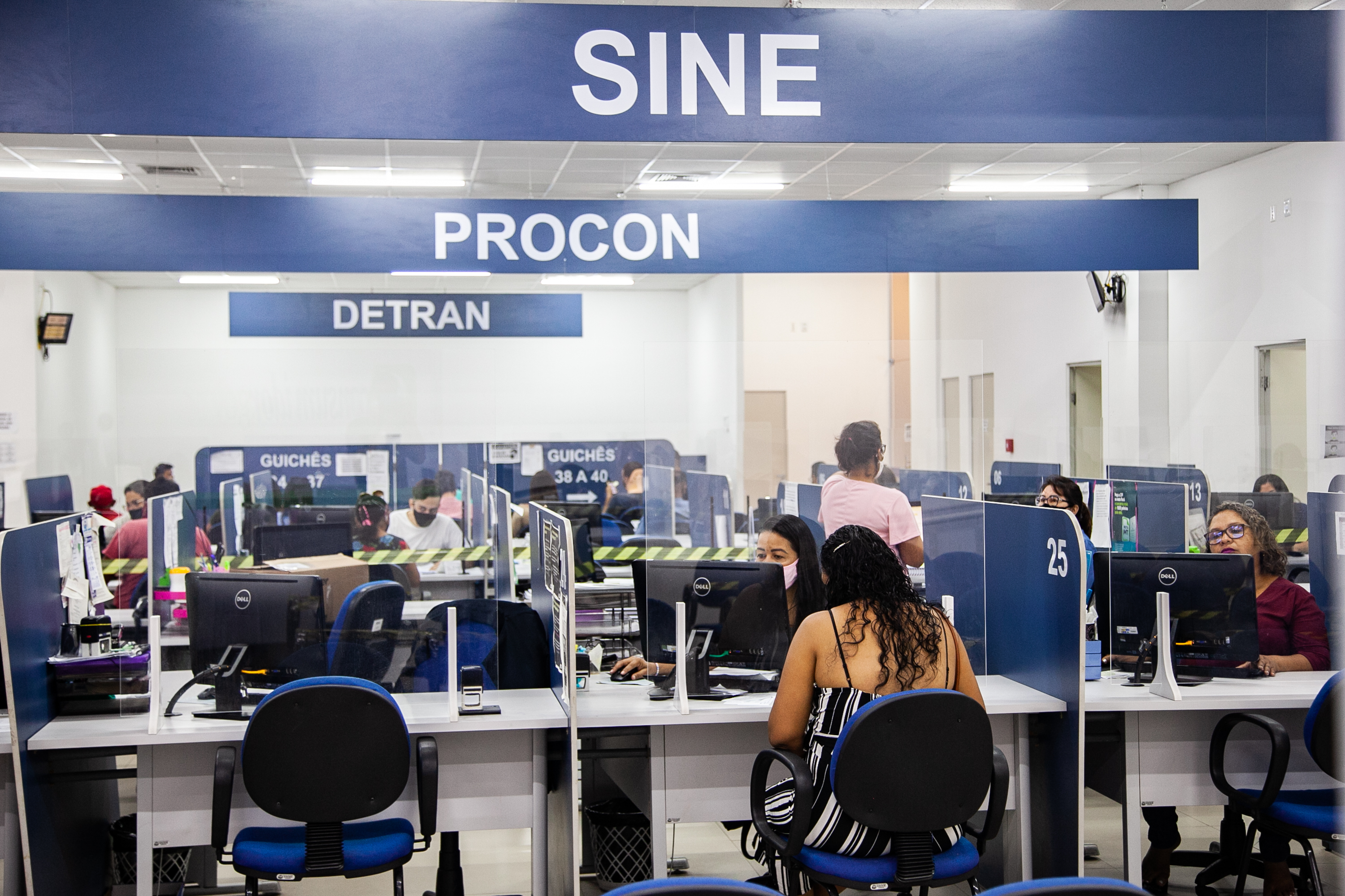 Sine Estadual disponibiliza mais de 2,4 mil vagas nesta semana