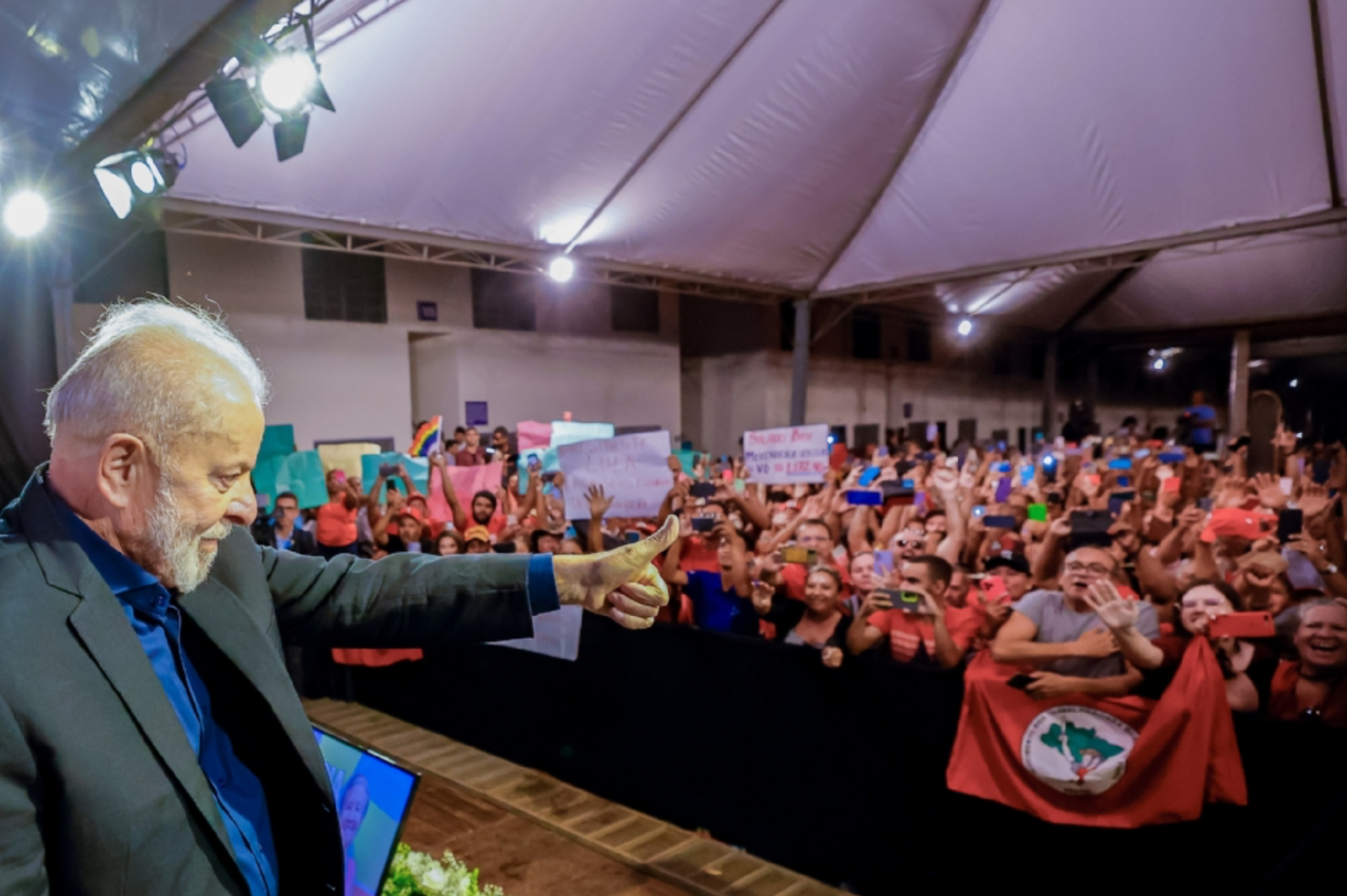 Sob protesto de pescadores, Lula se compromete a entregar solução sobre Transporte Zero