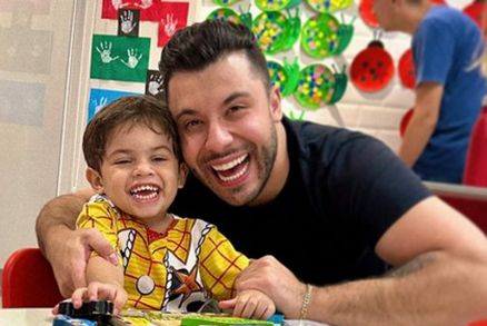 Sorridente, Murilo Huff mostra filho e internautas se derretem