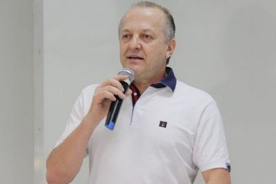Tentando manter apoio 'informal' do PSB a Mendes, Pivetta trabalha palanque para Natasha
