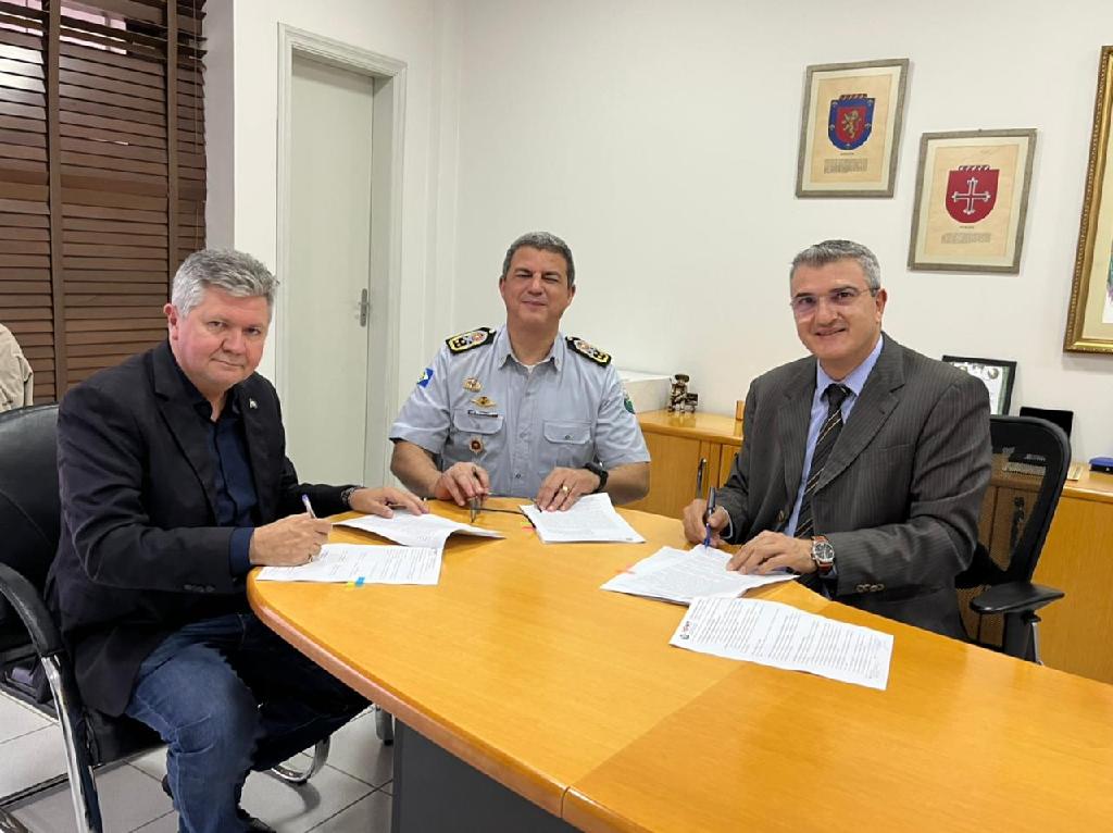 Termo de cooperação com MPE ofertará cursos e capacitações a policiais militares