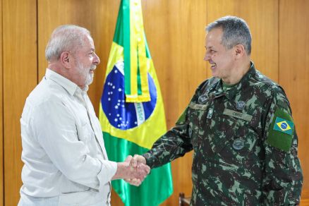 Troca no comando do Exército deve resultar em novas demissões