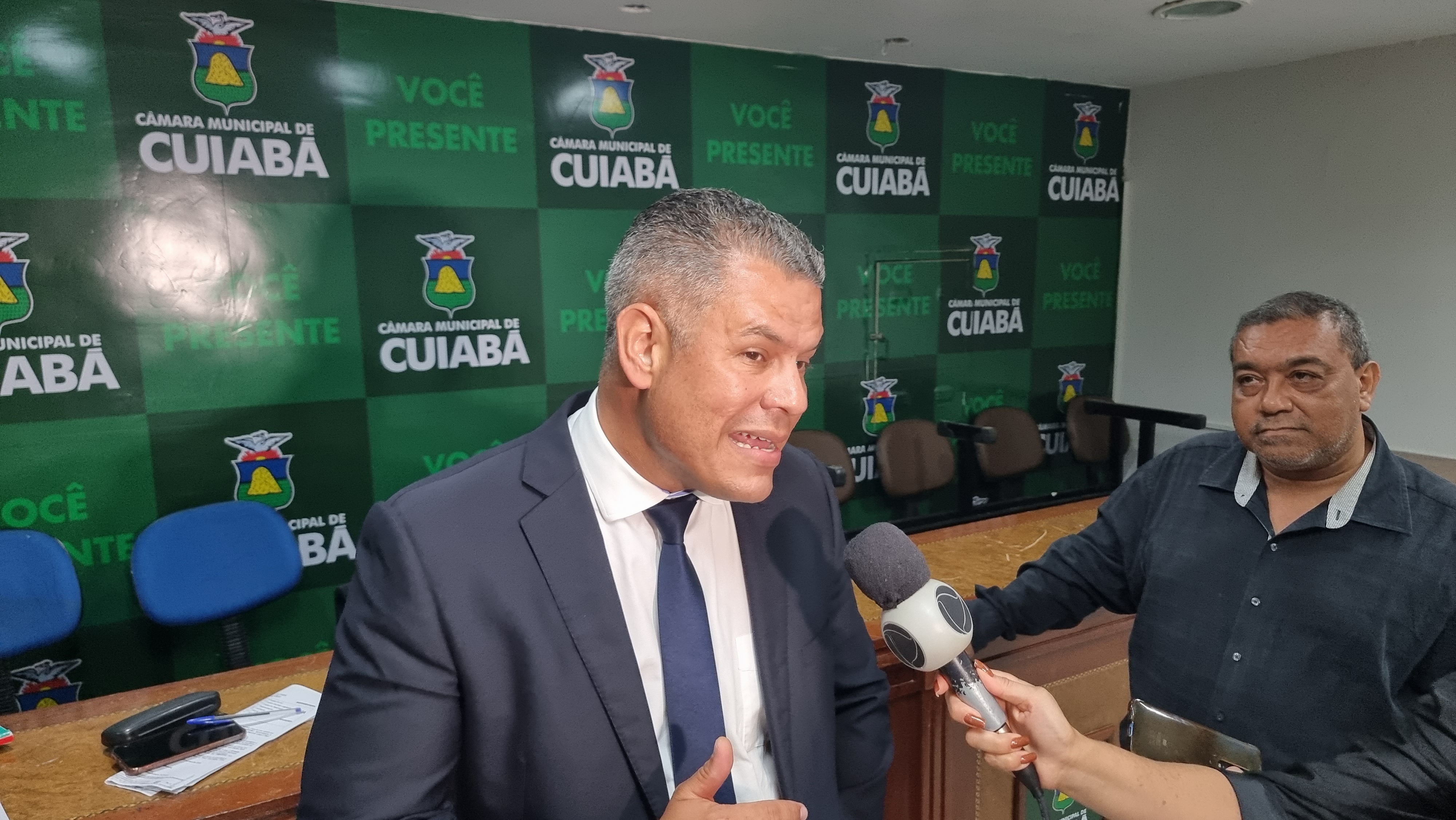 Vereador diz que ex-secretário ostentava com dinheiro de propina da Saúde