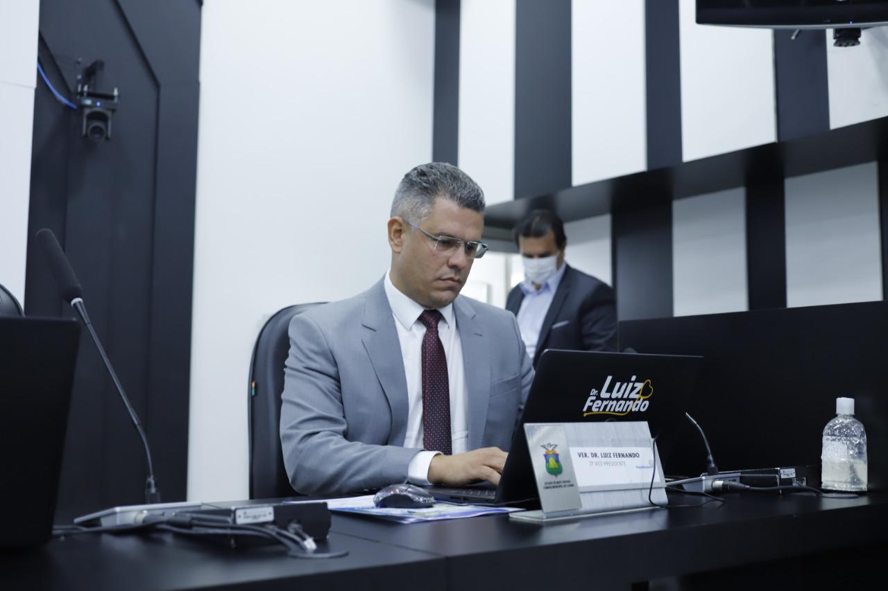 Vereador Fernando diz que secretária de saúde  distorce fotos pra encobrir má gestão