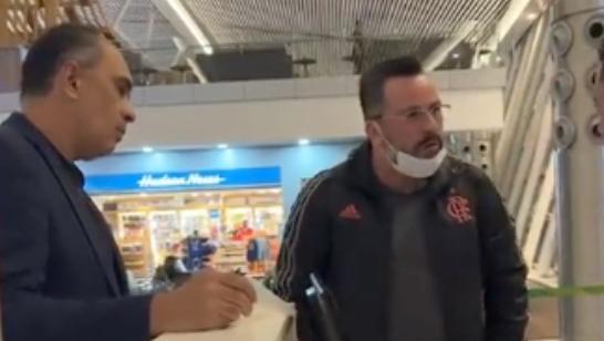 Vídeo de Senador gritando com funcionário em companhia aérea viraliza e senador se posiciona