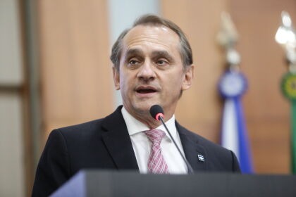Capota mas não sai.